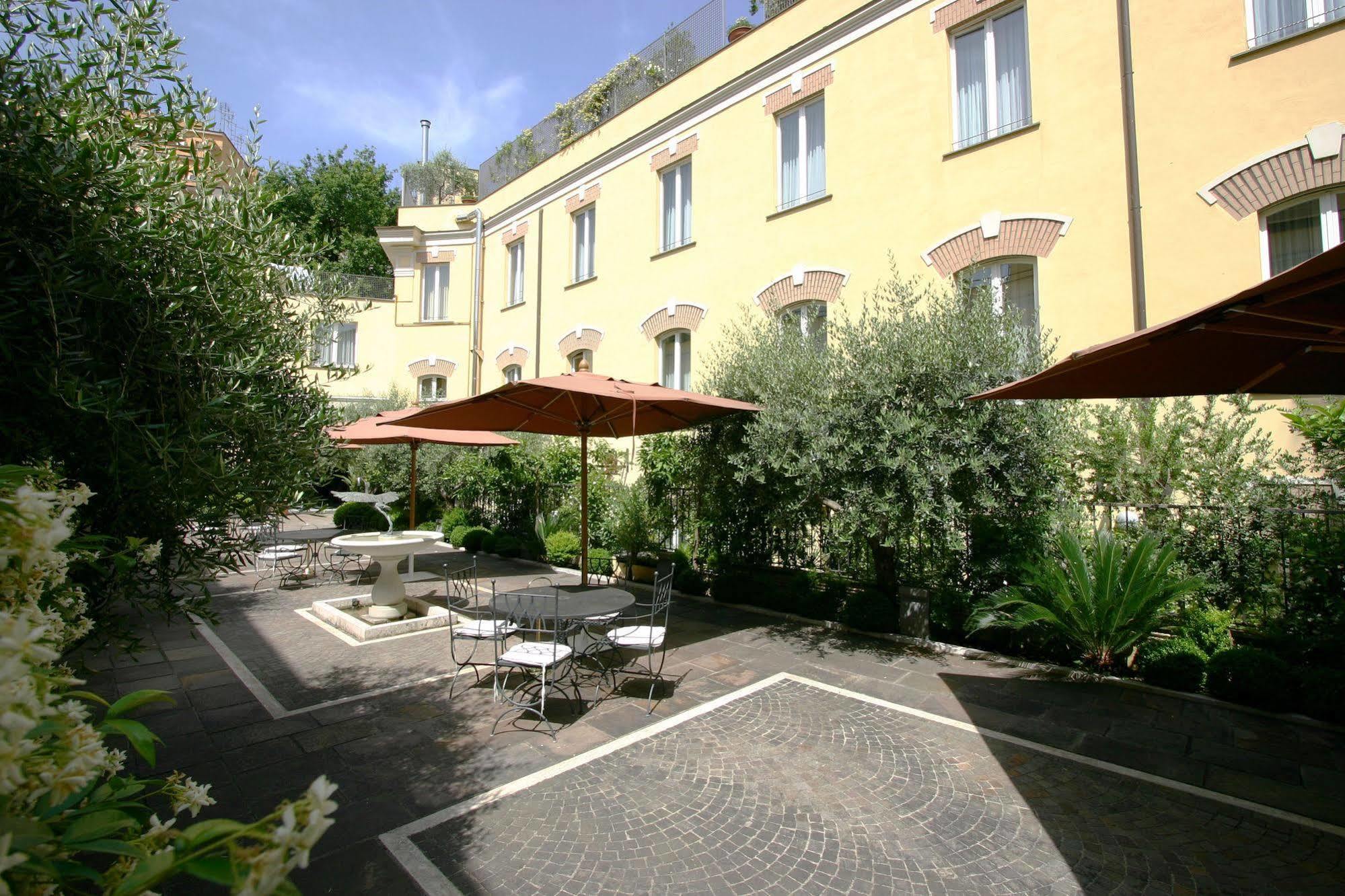 Ateneo Garden Palace Рим Экстерьер фото