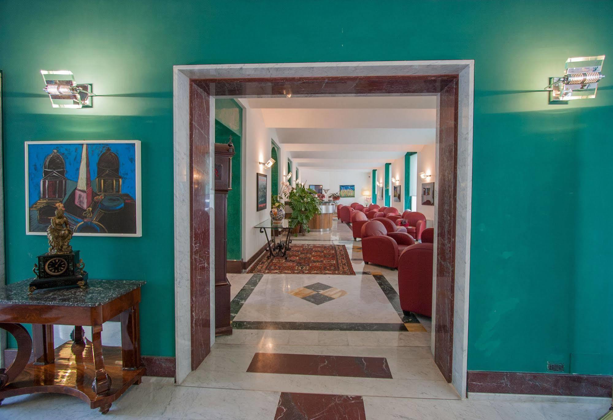 Ateneo Garden Palace Рим Экстерьер фото