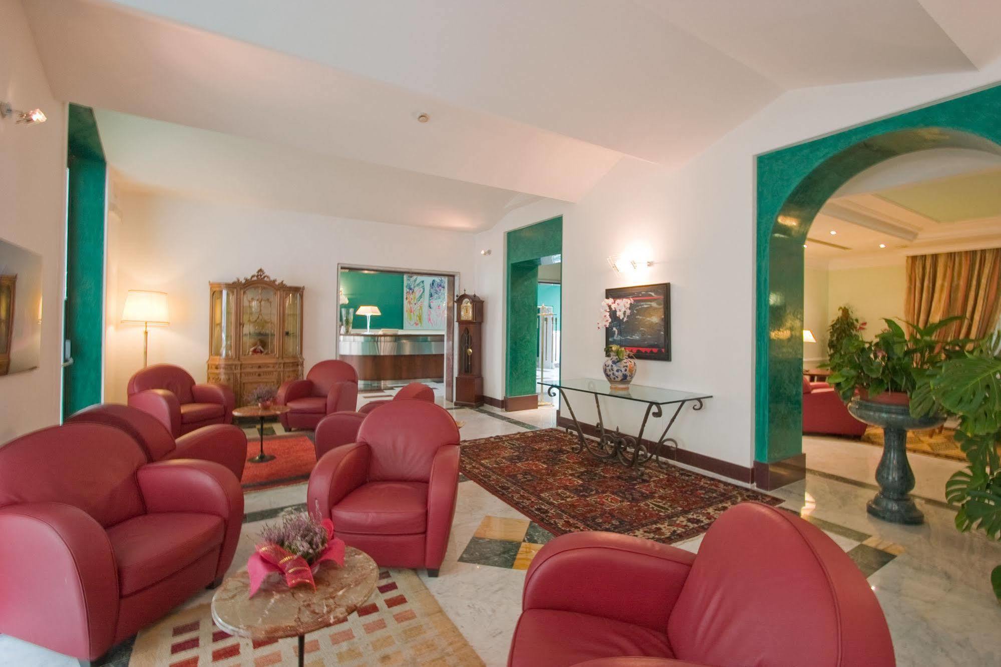 Ateneo Garden Palace Рим Экстерьер фото