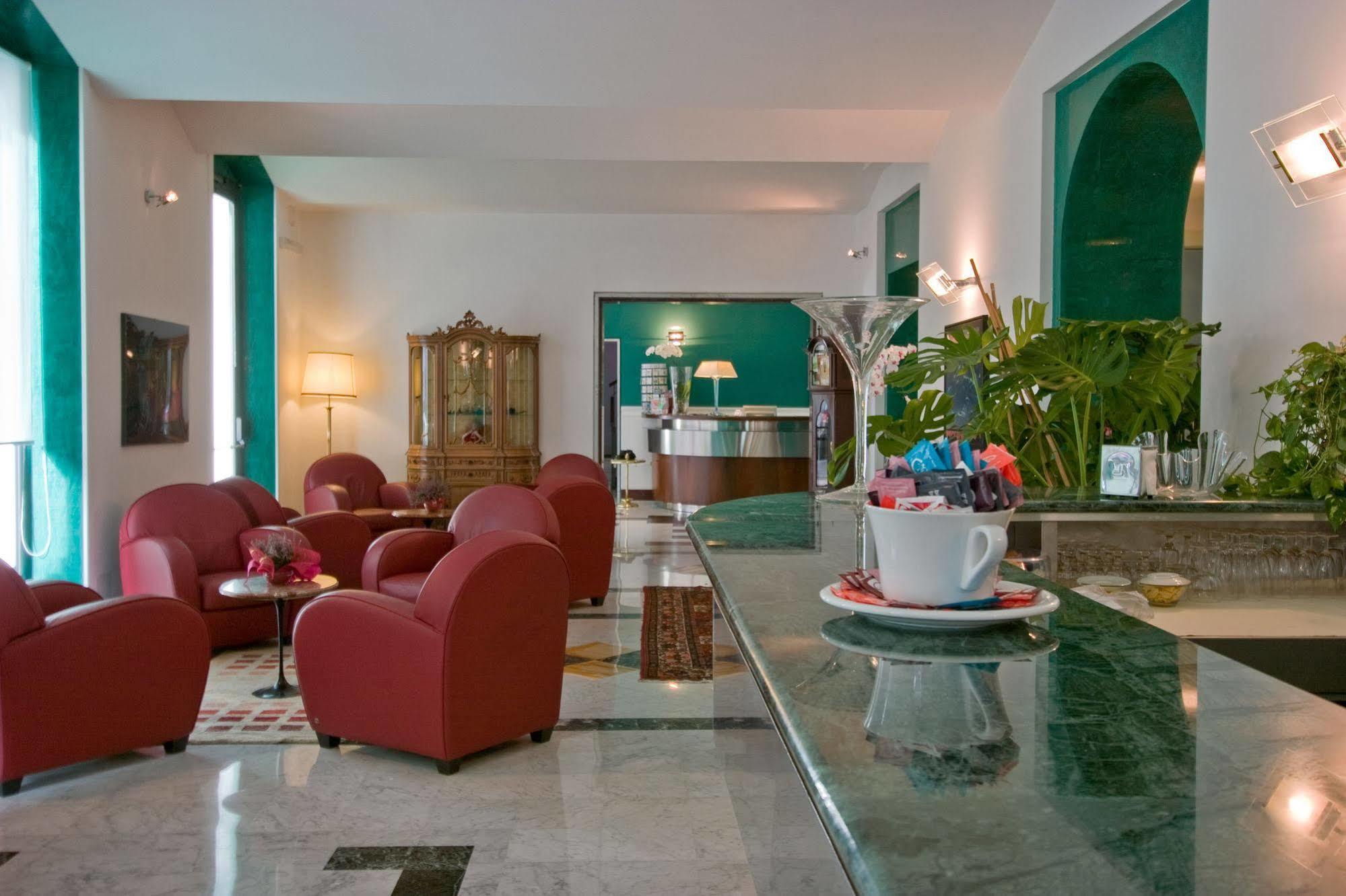 Ateneo Garden Palace Рим Экстерьер фото